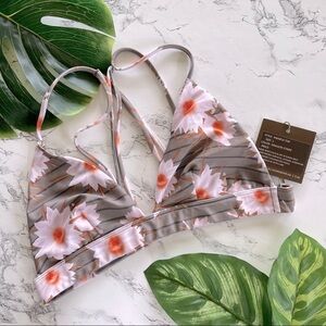 acacia swimwear Awapui Top Dragon Stripe L BNWT